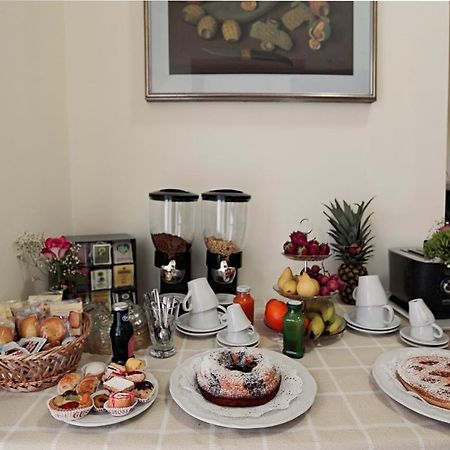 סאסארי Il Castello Guest House מראה חיצוני תמונה