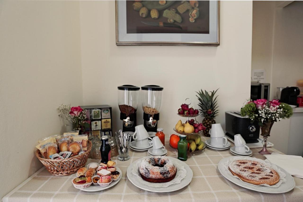 סאסארי Il Castello Guest House מראה חיצוני תמונה